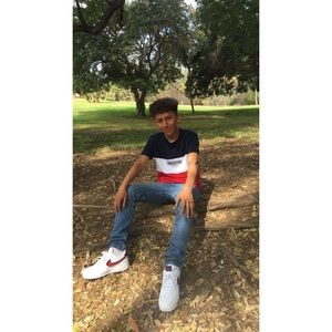 Meet your Posher, Johnny